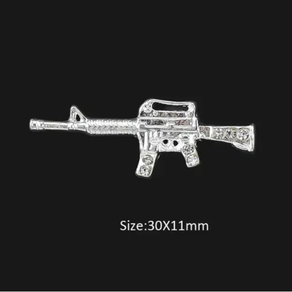 Accessories - cute gun nail charm y2k with diamonds